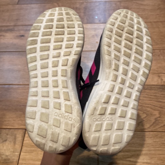 adorable navy blue i door shoes, size 2 in kids! - Picture 3 of 4